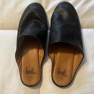 Beek Black Leather Women’s Shoes. Size 7
